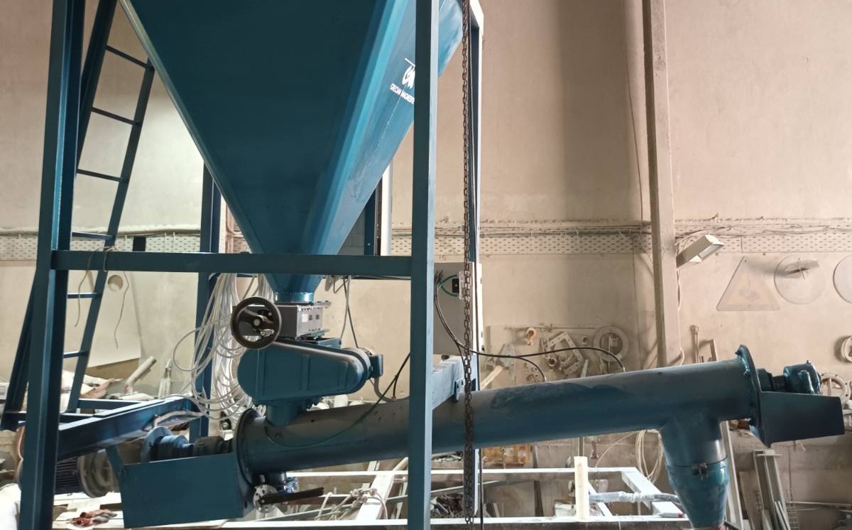 Grecian Magnesite Develops Mobile Mixer & Application System for On-Site Cold-Setting Tundish Mass Trials