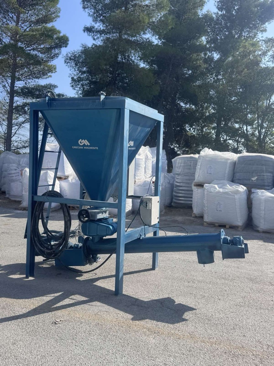 Grecian Magnesite Develops Mobile Mixer & Application System for On-Site Cold-Setting Tundish Mass Trials