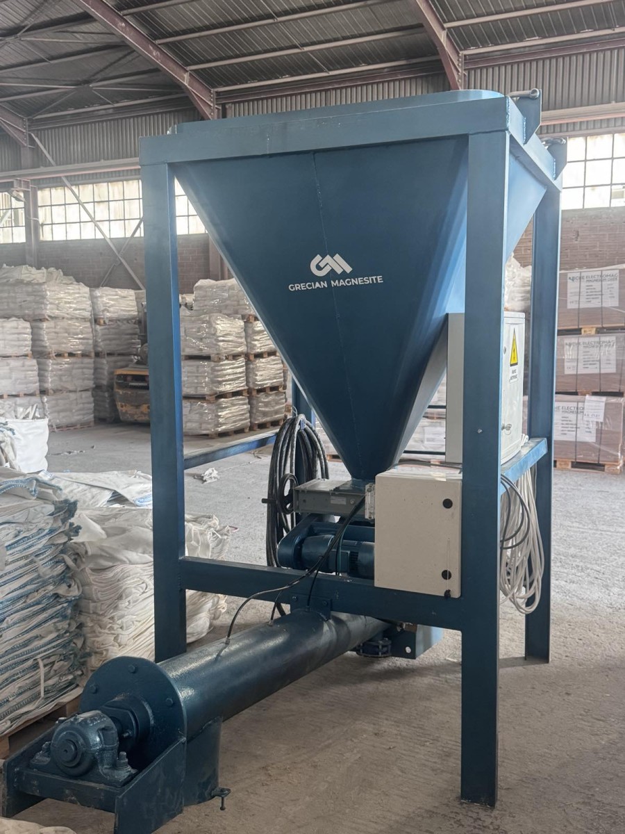 Grecian Magnesite Develops Mobile Mixer & Application System for On-Site Cold-Setting Tundish Mass Trials